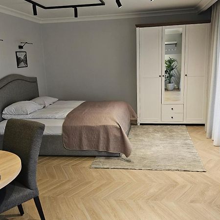 Apartamenty Szkolna Żnin Exteriör bild