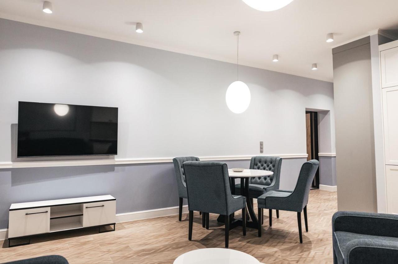 Apartamenty Szkolna Żnin Exteriör bild